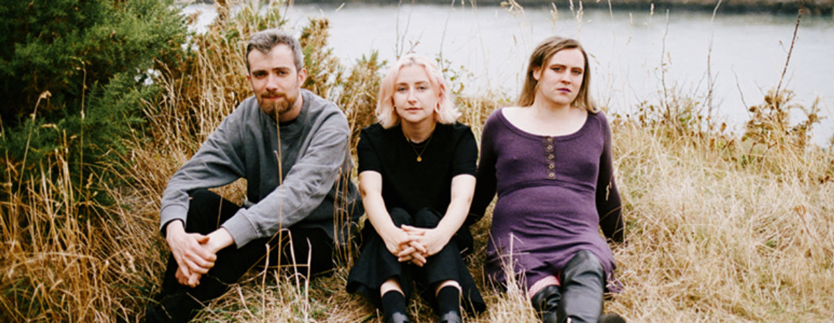 M(h)aol release new single "Snare", announce US tour dates