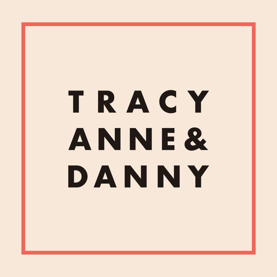 urlupload/https://www.mergerecords.com/stuff/contentmgr/files/9/8bf317f6ff31f070541fcfcacb3e3258/image/627_tracyanne_danny_1400.jpg