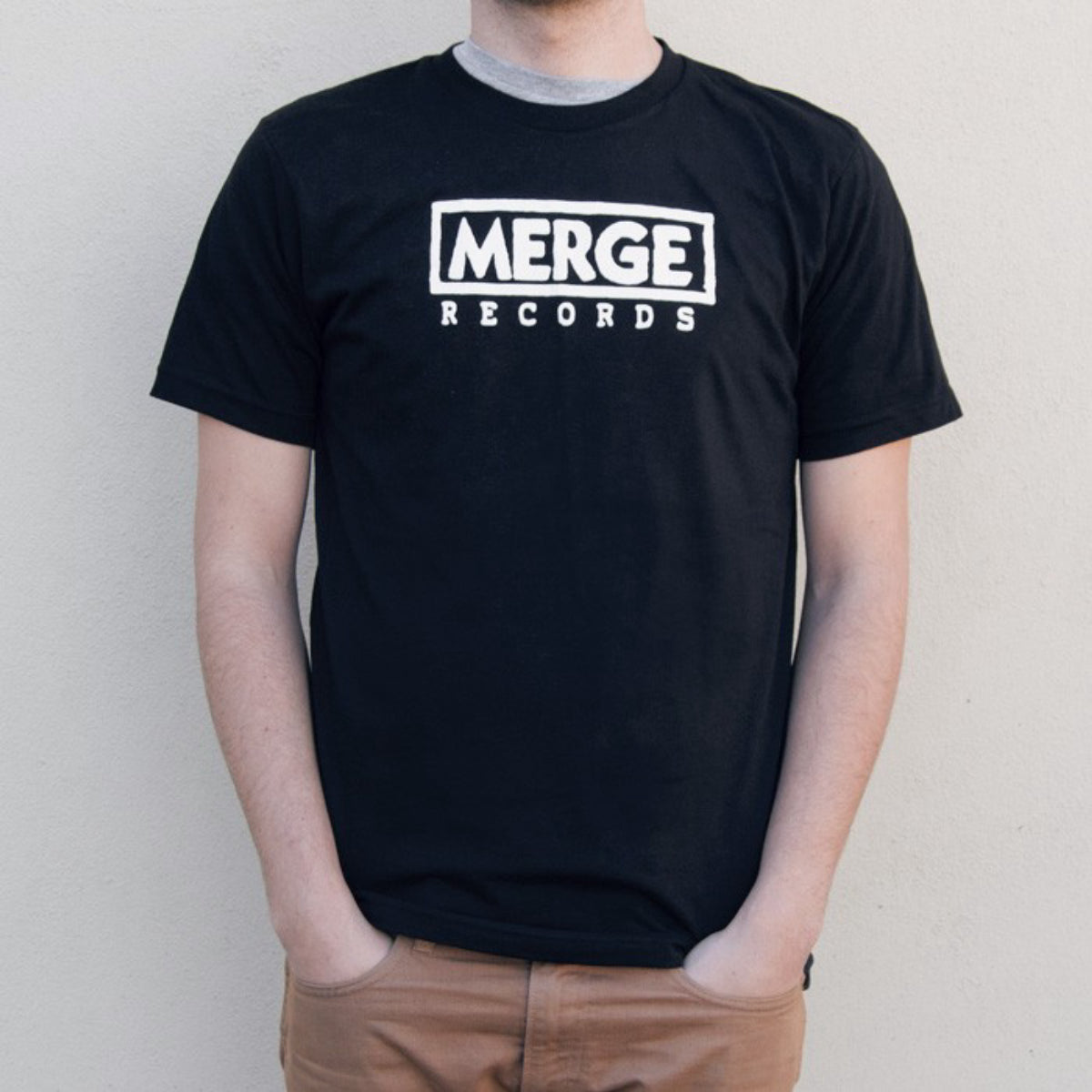 10_700_700_navy_merge_black.jpg